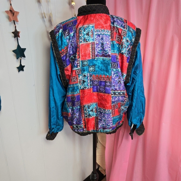 Vintage 1980's Lavion Petite oriental flare windsuit - Picture 7 of 10